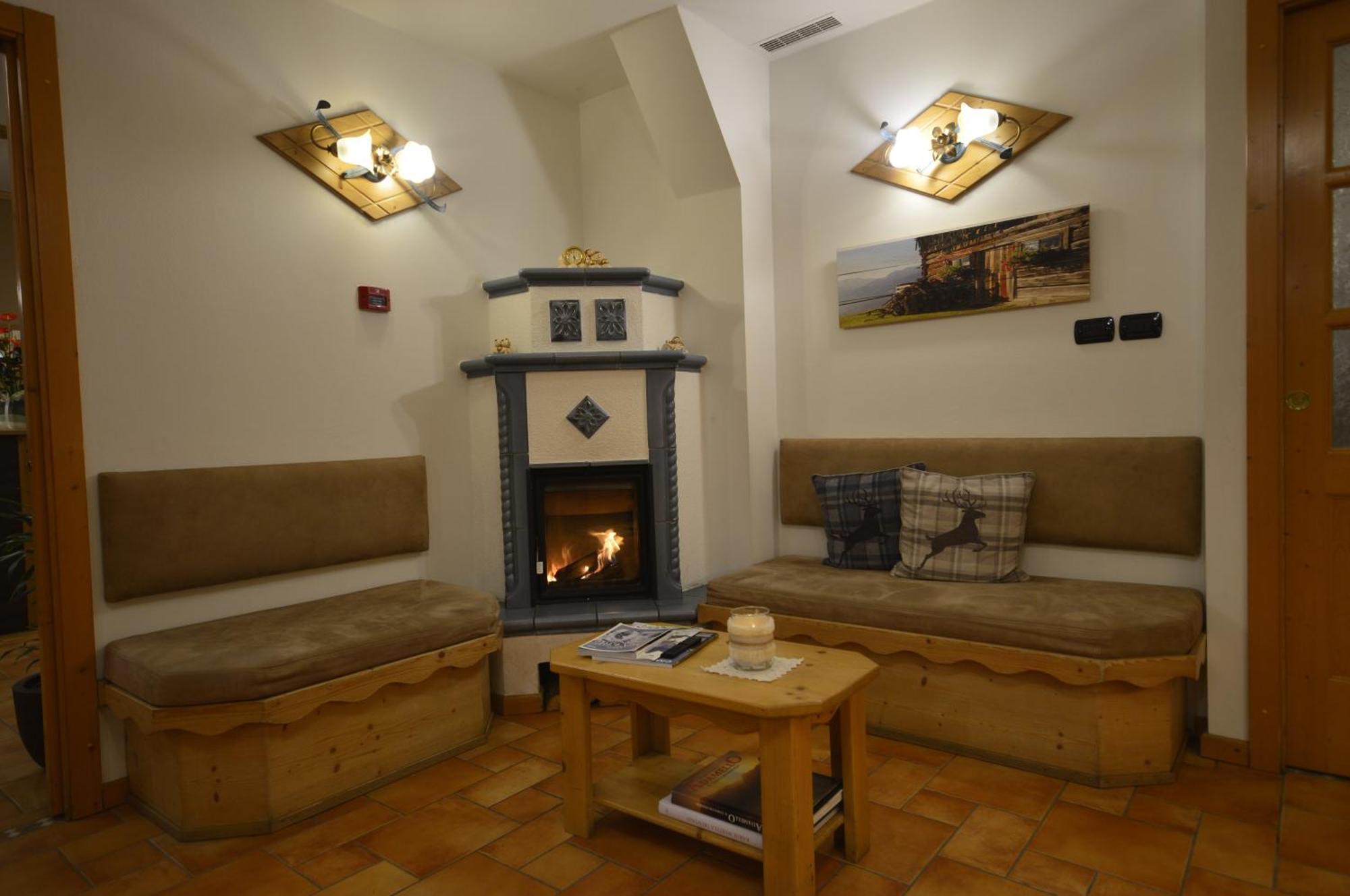 Hotel Garni Sant'Antonio Con Spa Madonna 外观 照片