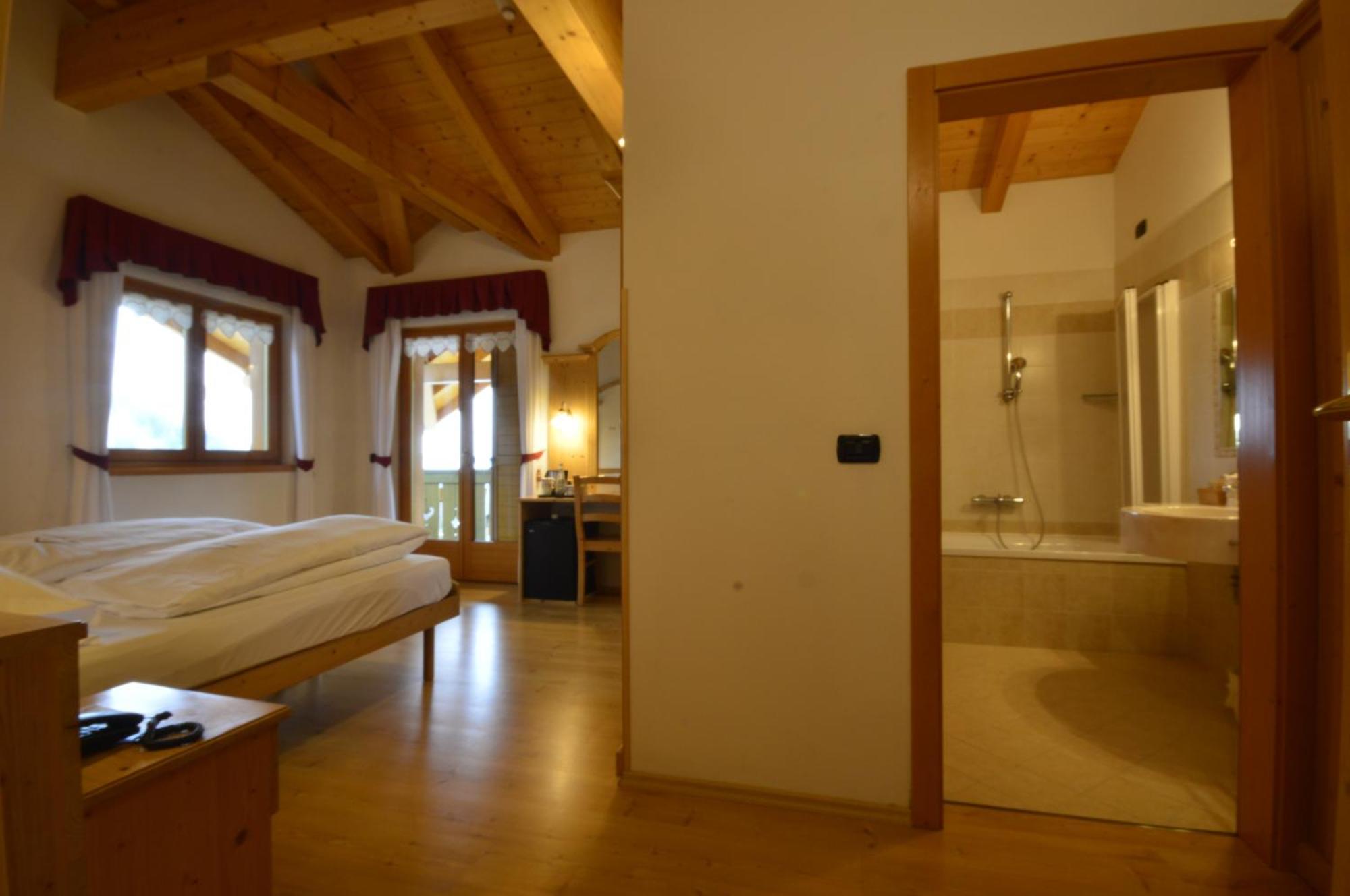 Hotel Garni Sant'Antonio Con Spa Madonna 外观 照片